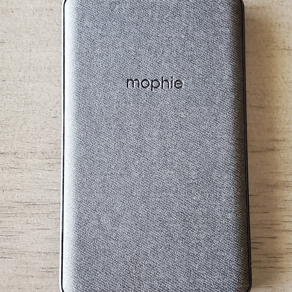 Mophie- Snap + 5000mAh Portable Charger with Magsafe Compatibility-Black
